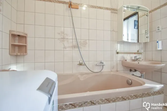 Prodej bytu 3+1, Olomouc, Dolní hejčínská, 95 m2