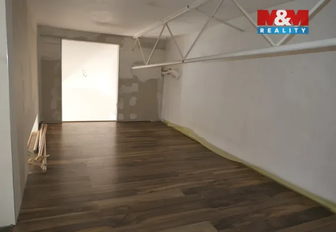 Pronájem bytu 1+kk, Beroun, Plzeňská, 30 m2