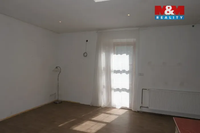 Pronájem bytu 1+kk, Beroun, Plzeňská, 30 m2
