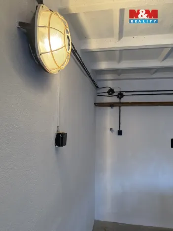 Prodej garáže, Kuřim, U vlečky, 19 m2