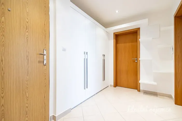 Pronájem bytu 2+kk, Praha - Pitkovice, Pýchavková, 61 m2