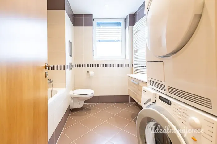 Pronájem bytu 2+kk, Praha - Pitkovice, Pýchavková, 61 m2