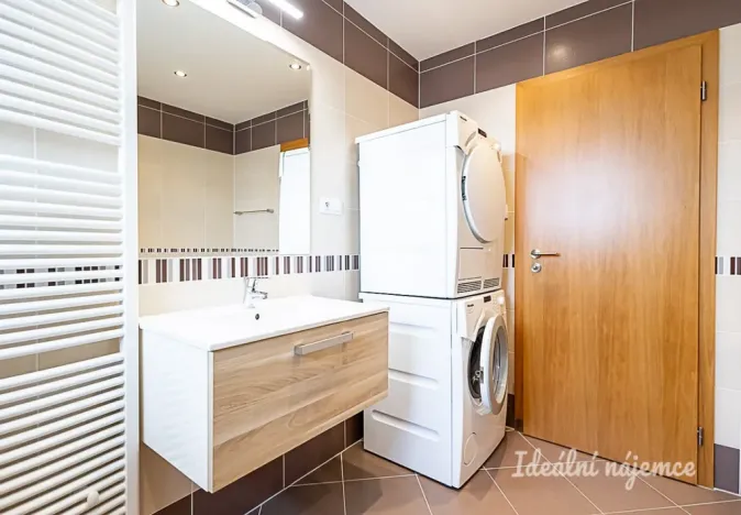 Pronájem bytu 2+kk, Praha - Pitkovice, Pýchavková, 61 m2