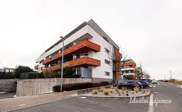 Pronájem bytu 2+kk, Praha - Pitkovice, Pýchavková, 61 m2