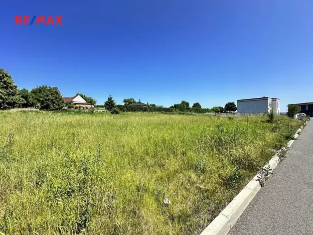 Prodej pozemku pro bydlení, Třebusice, 843 m2