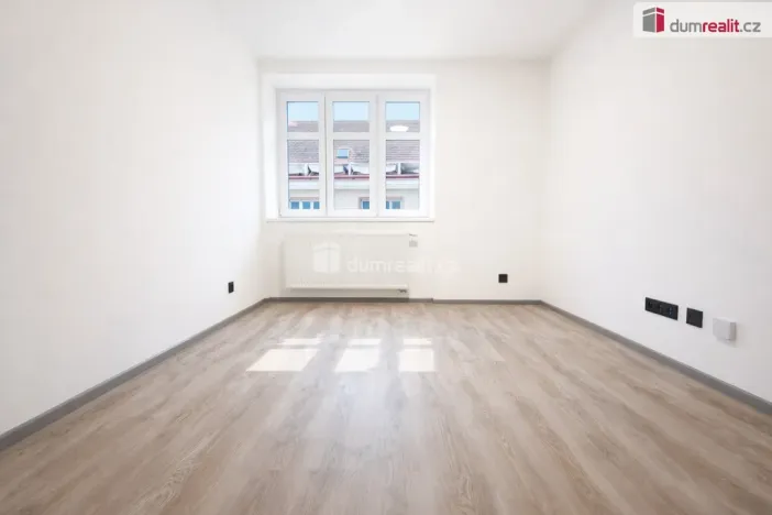 Pronájem bytu 2+1, Děčín - Děčín I-Děčín, Zámecká, 68 m2