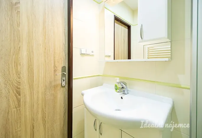 Pronájem bytu 2+kk, Praha - Chodov, Vejvanovského, 42 m2