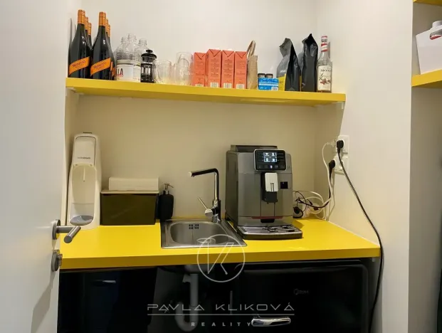 Pronájem kanceláře, Praha - Dejvice, Evropská, 88 m2