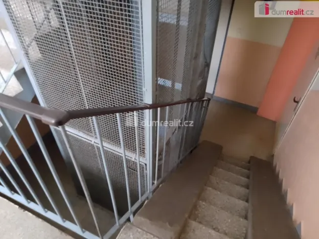 Pronájem bytu 2+1, Karlovy Vary - Bohatice, Lomená, 61 m2