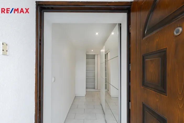 Pronájem bytu 1+1, Meziboří, Dělnická, 60 m2