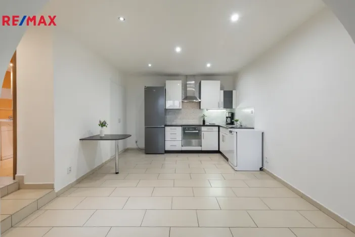 Pronájem bytu 1+1, Meziboří, Dělnická, 60 m2