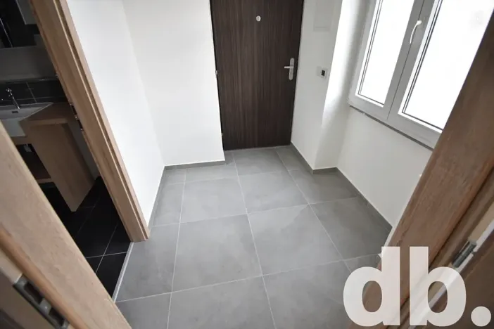 Pronájem bytu 2+kk, Karlovy Vary, Rohová, 45 m2