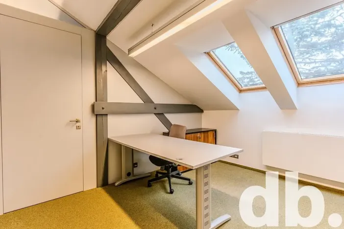 Pronájem kanceláře, Cheb, 26. dubna, 260 m2