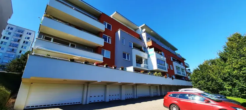 Pronájem bytu 1+kk, Brno, Šemberova, 48 m2