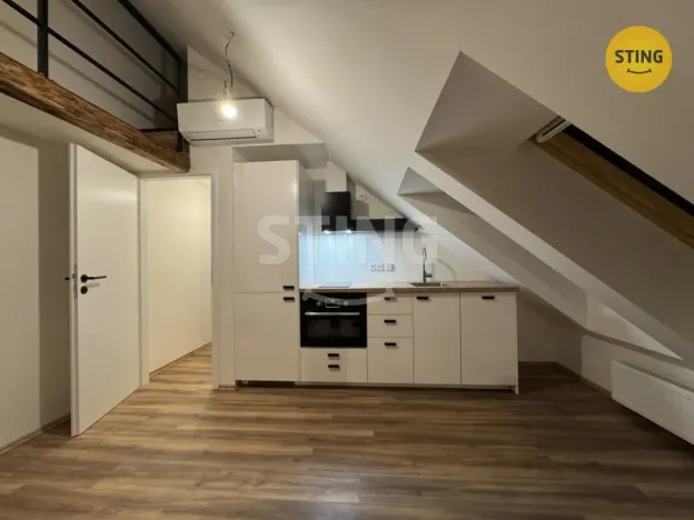 Pronájem bytu 1+kk, Pardubice, Svobody, 41 m2