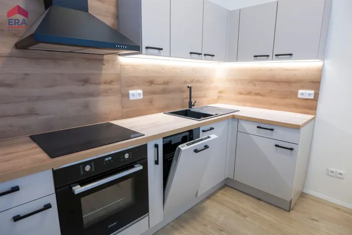 Pronájem bytu 3+kk, Jablonec nad Nisou, Růžová, 53 m2