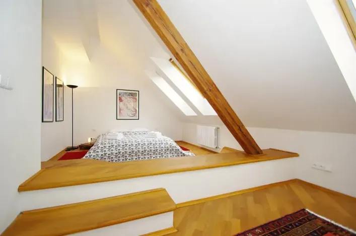 Pronájem bytu 3+kk, Praha - Nové Město, Odborů, 96 m2