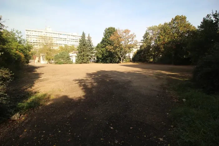Prodej komerčního pozemku, Praha - Krč, Tajovského, 2300 m2