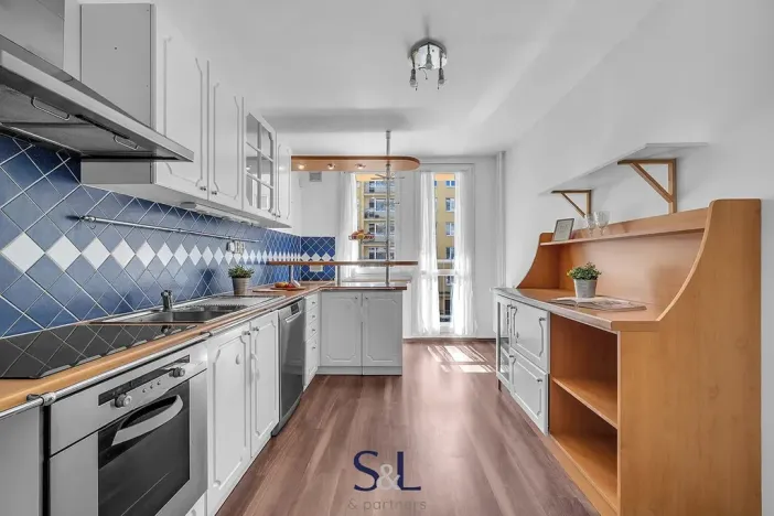 Pronájem bytu 3+1, Praha - Břevnov, Sartoriova, 108 m2