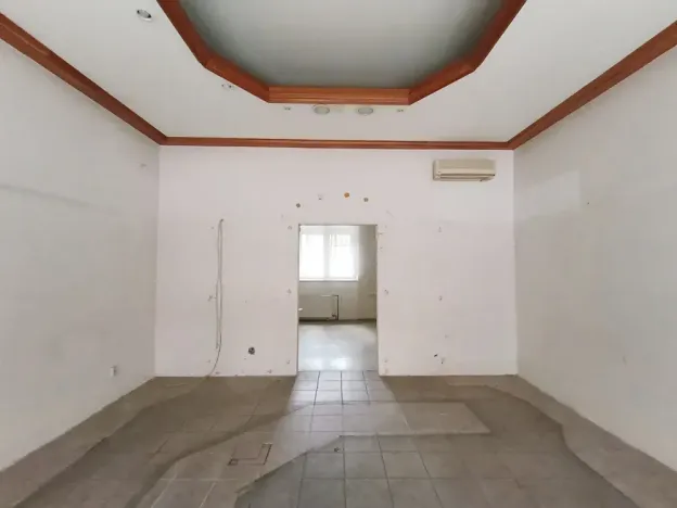 Pronájem obchodního prostoru, Hradec Králové, Dukelská třída, 46 m2