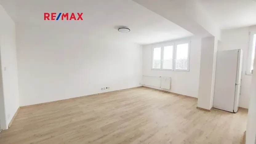 Pronájem bytu 2+1, Mladá Boleslav, náměstí Republiky, 53 m2
