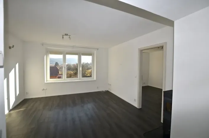 Pronájem bytu 3+1, Jince, Čsl. dělostřelců, 71 m2