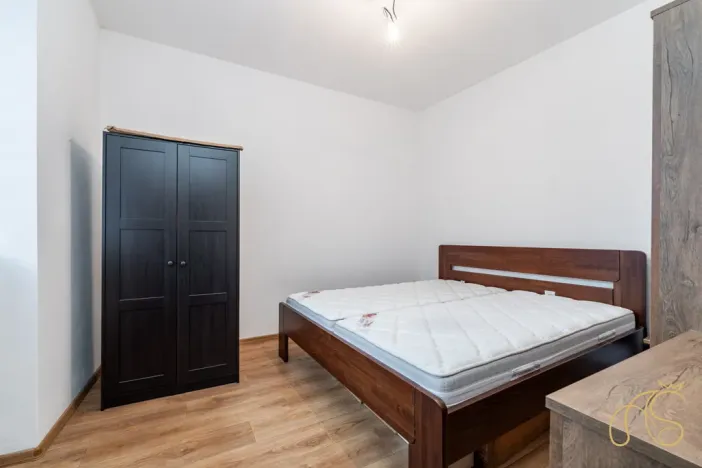 Prodej bytu 2+kk, Studená, nám. Sv. J. Nepomuckého, 51 m2