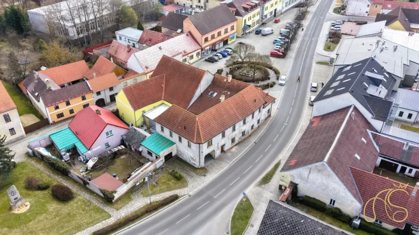 Prodej bytu 3+kk, Studená, nám. Sv. J. Nepomuckého, 117 m2