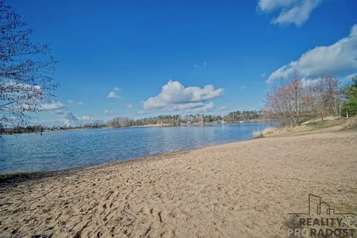 Pronájem rybníku, Přelouč - Mělice, 216 m2