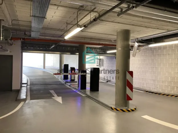 Pronájem kanceláře, České Budějovice - České Budějovice 7, Lidická tř., 3300 m2