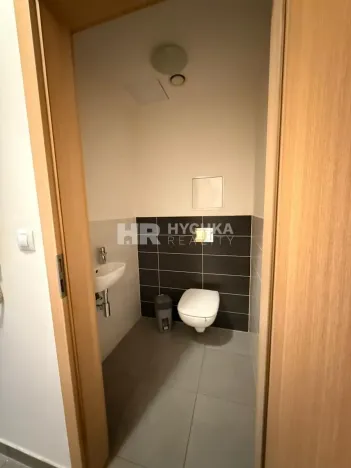 Pronájem bytu 2+kk, Praha - Nusle, Bartoškova, 57 m2