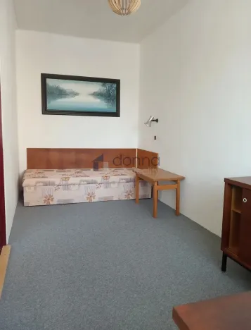 Pronájem bytu 3+1, Praha, Na stezce, 65 m2