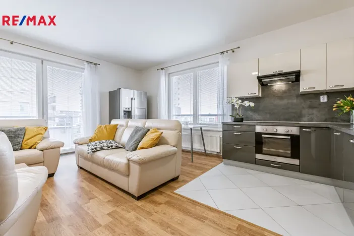 Prodej bytu 2+kk, Praha - Letňany, Kadečkové, 57 m2