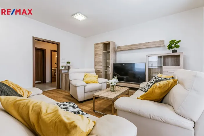 Prodej bytu 2+kk, Praha - Letňany, Kadečkové, 57 m2