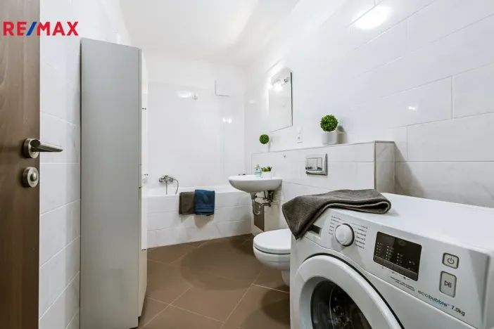 Prodej bytu 2+kk, Praha - Letňany, Kadečkové, 57 m2