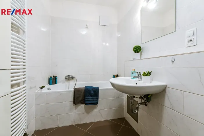 Prodej bytu 2+kk, Praha - Letňany, Kadečkové, 57 m2