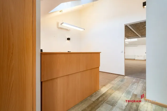 Pronájem bytu 2+kk, Hradec Králové, Eliščino nábřeží, 80 m2