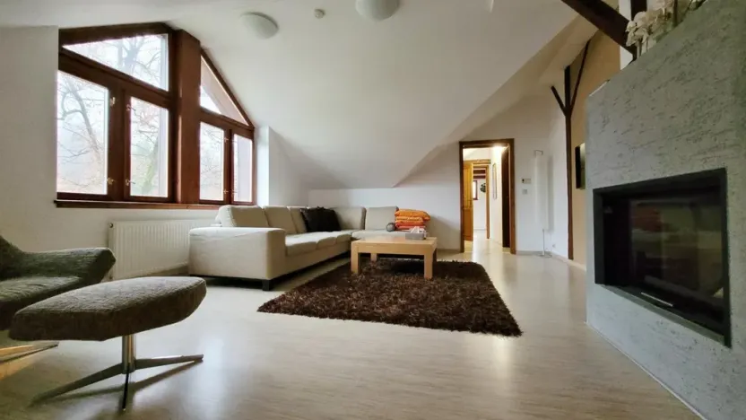 Prodej bytu 3+1, Bedřichov, 177 m2