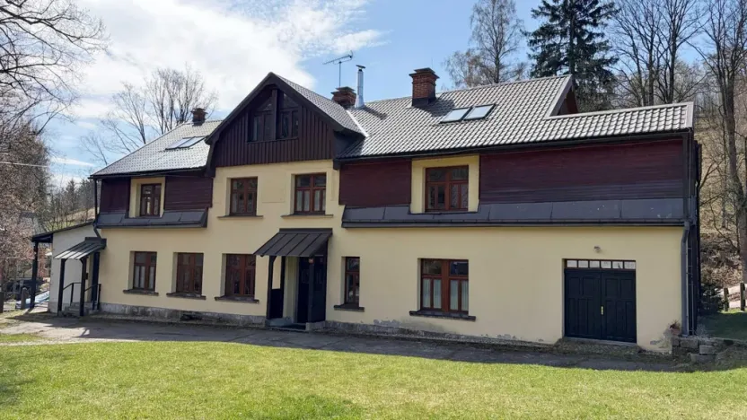 Prodej bytu 3+1, Bedřichov, 177 m2
