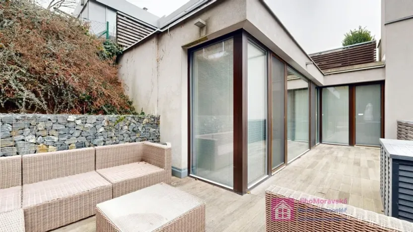 Pronájem bytu 2+kk, Praha - Smíchov, Radlická, 78 m2