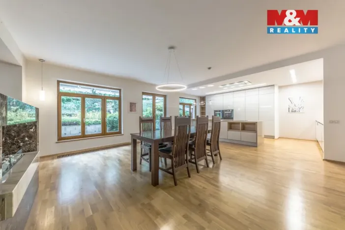 Prodej bytu 4+kk, Praha - Břevnov, Šlikova, 217 m2