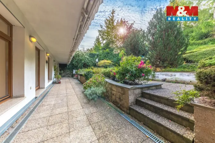 Prodej bytu 4+kk, Praha - Břevnov, Šlikova, 217 m2