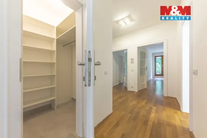 Prodej bytu 4+kk, Praha - Břevnov, Šlikova, 217 m2