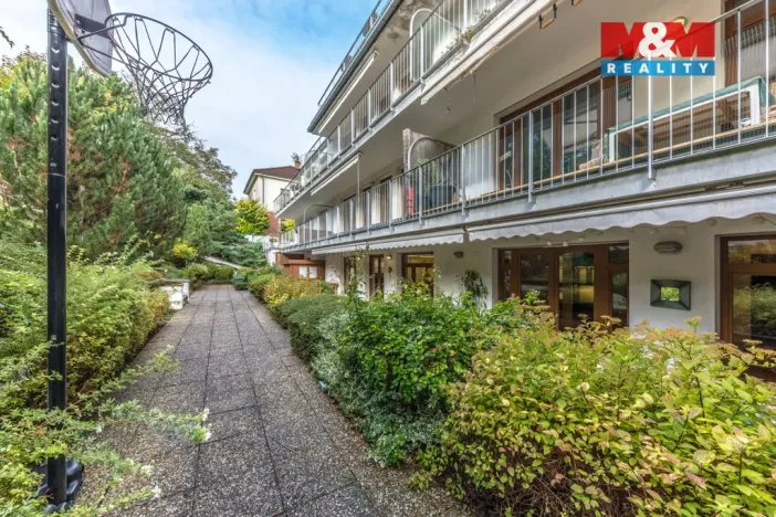 Prodej bytu 4+kk, Praha - Břevnov, Šlikova, 217 m2