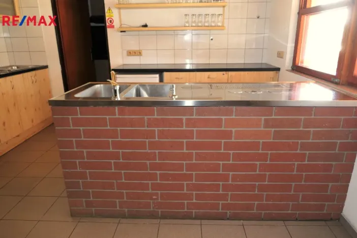 Pronájem restaurace, Mokrovousy, 42 m2