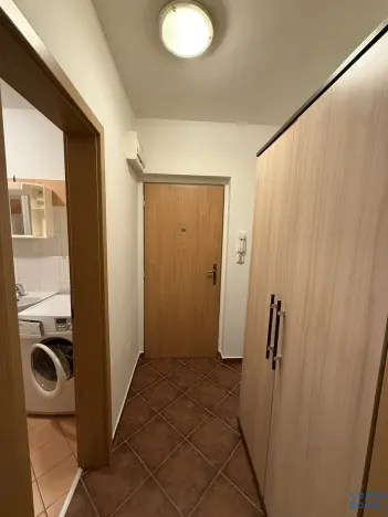 Pronájem bytu 1+kk, Praha - Hostivař, Švehlova, 25 m2