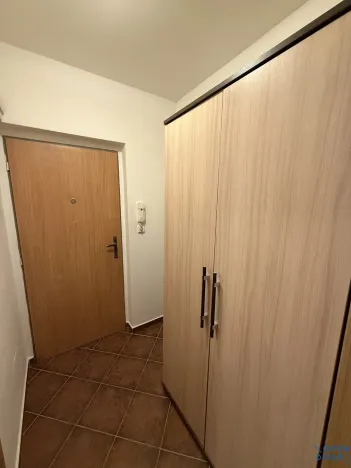 Pronájem bytu 1+kk, Praha - Hostivař, Švehlova, 25 m2
