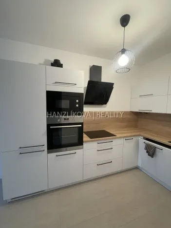 Pronájem bytu 2+kk, České Budějovice, Branišovská, 52 m2