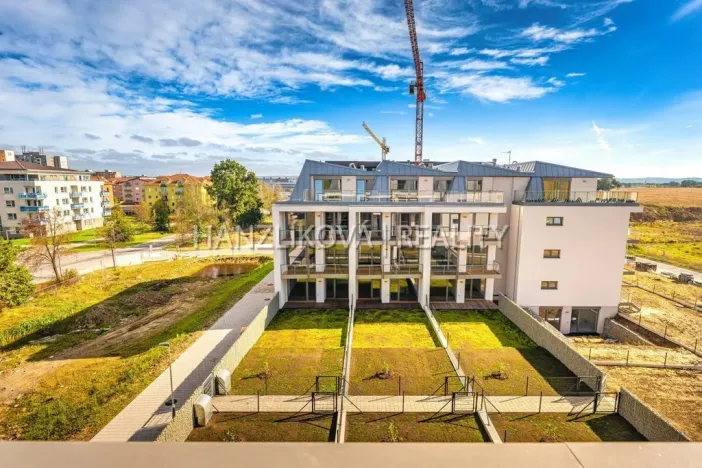 Pronájem bytu 2+kk, České Budějovice, Branišovská, 52 m2