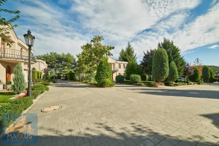 Pronájem vily, Praha - Nebušice, Nebušická, 243 m2